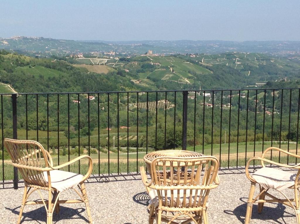 Locanda San Lorenzo Roddino Экстерьер фото